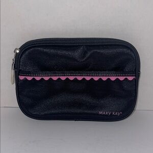 New Mary Kay Cosmetic Bag with Front Pouch